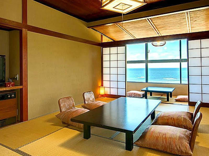 Wajima Onsen Yashio Hotel Buitenkant foto