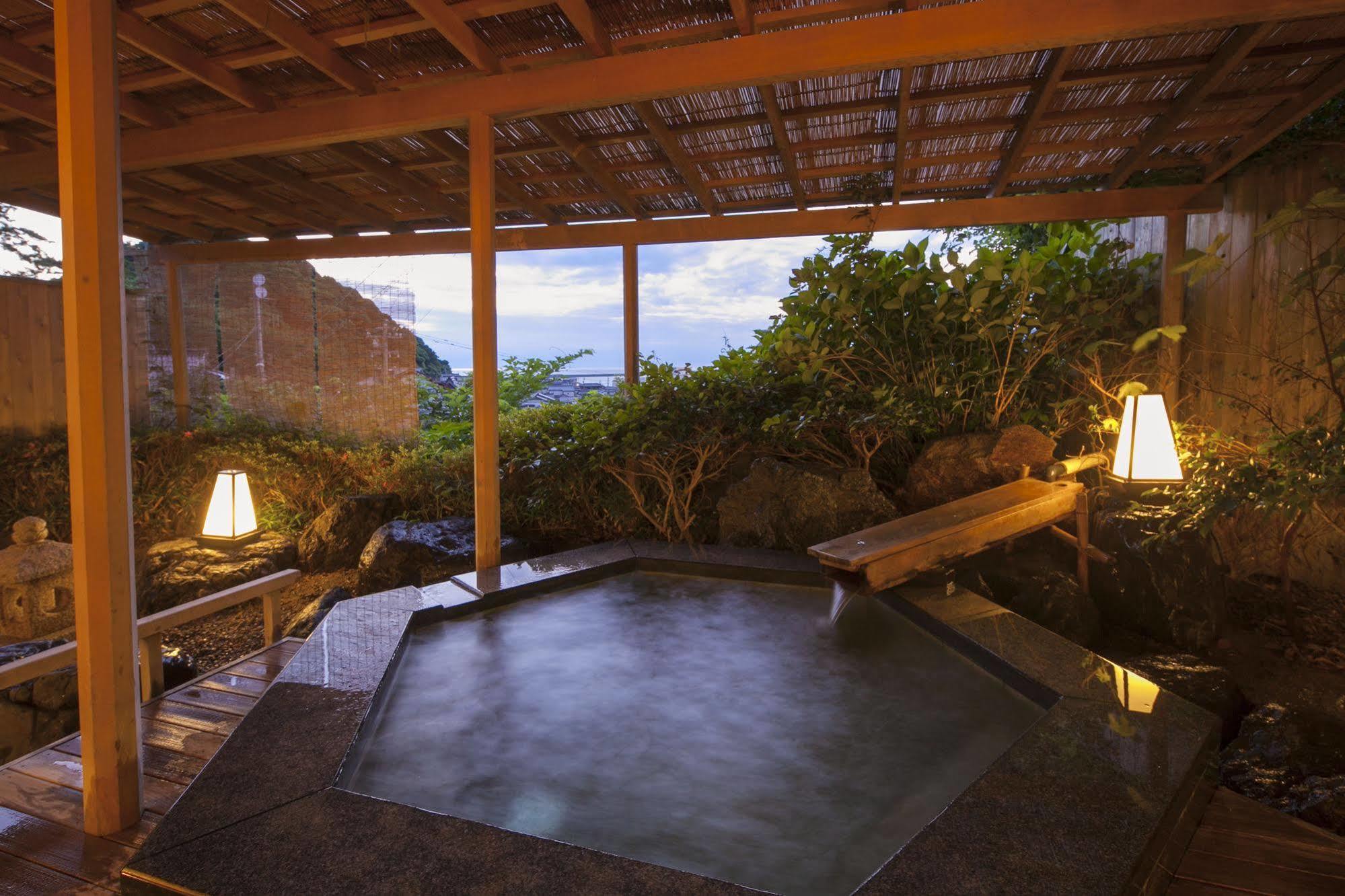Wajima Onsen Yashio Hotel Buitenkant foto